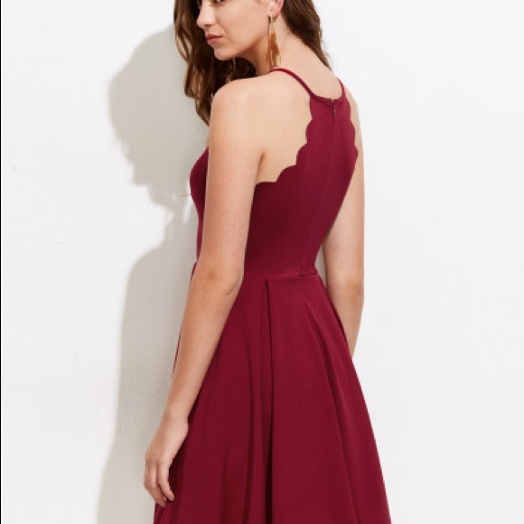 Burgundy maroon Scallop Edge Box Pleated Dress - Picture 5 of 6